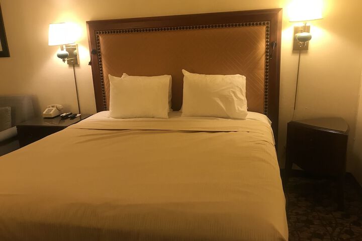 Travelers Inn & Suites