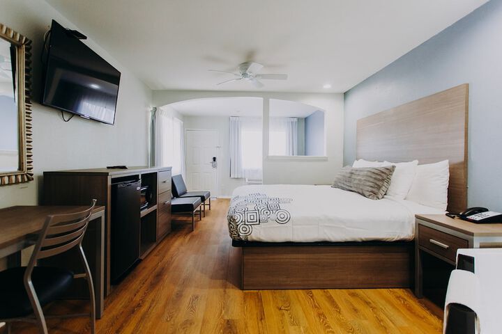 Room 26 of 45