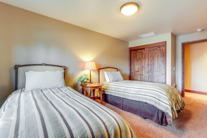 Central Mccall Getaway: Walk to Payette Lake!