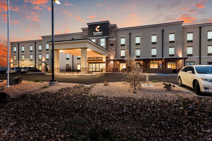 Hotel 5 of 69