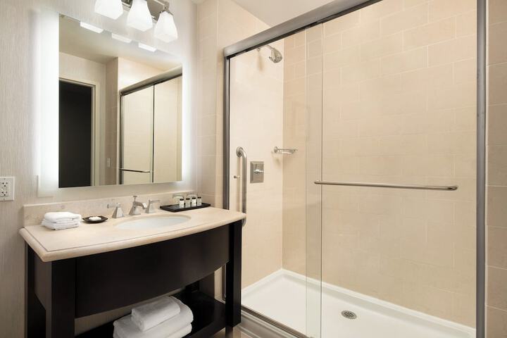 Sheraton Garden Grove-Anaheim South Hotel