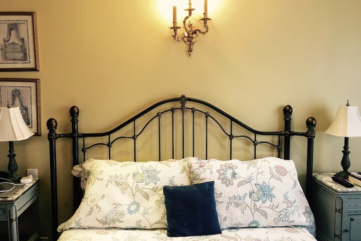 Room 32 of 57