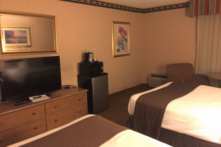 Room 25 of 34