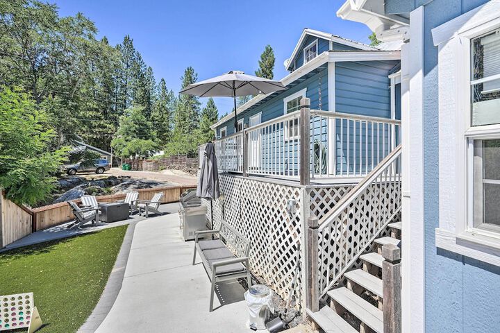 Downtown Nevada City 1900 Victorian Retreat!