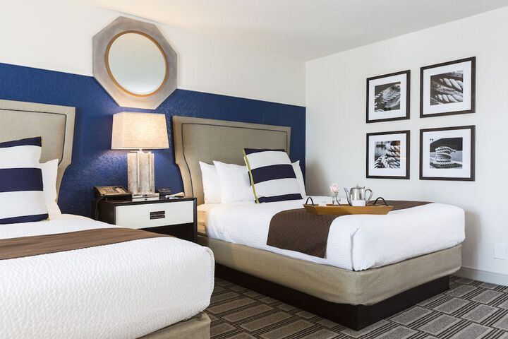 Room 42 of 74