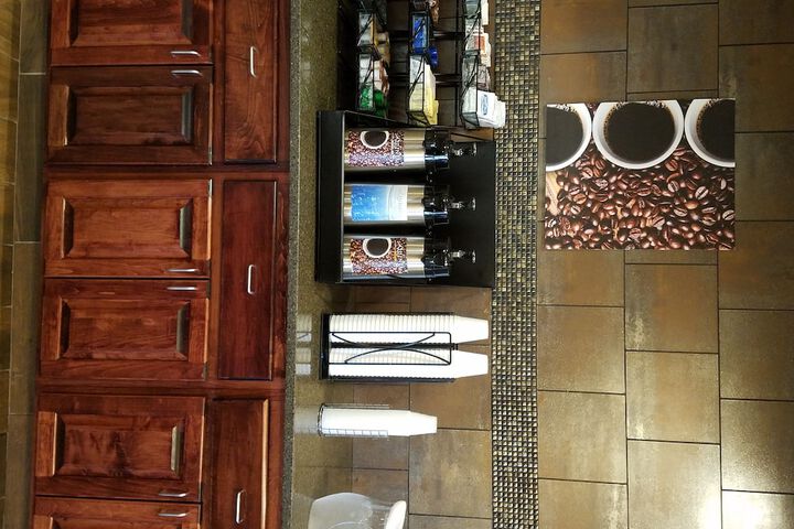 Breakfast/Coffee Service 35 of 39