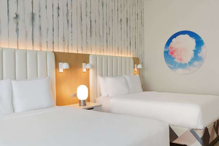 The Viv Hotel Anaheim, a Tribute Portfolio Hotel