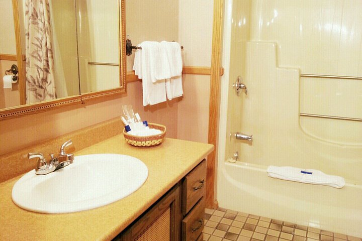 Room 9 of 41