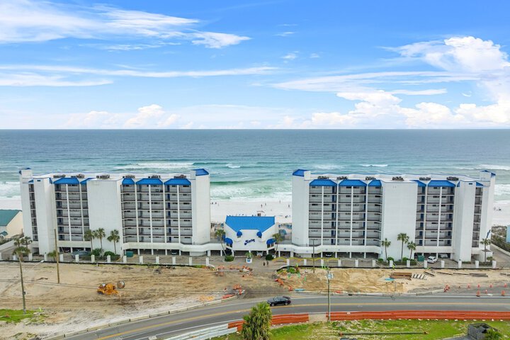 Hotel 2 of 202