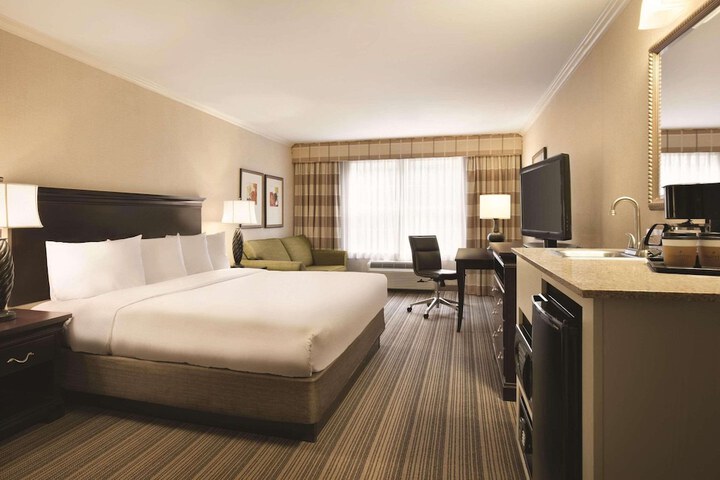 Room 9 of 23