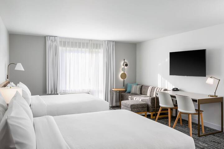 Room 10 of 25