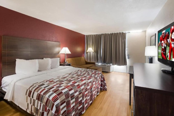 Room 5 of 14