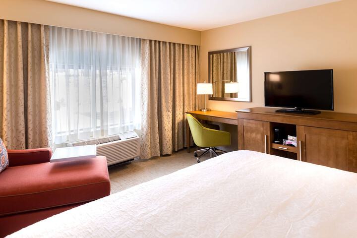 Room 35 of 51