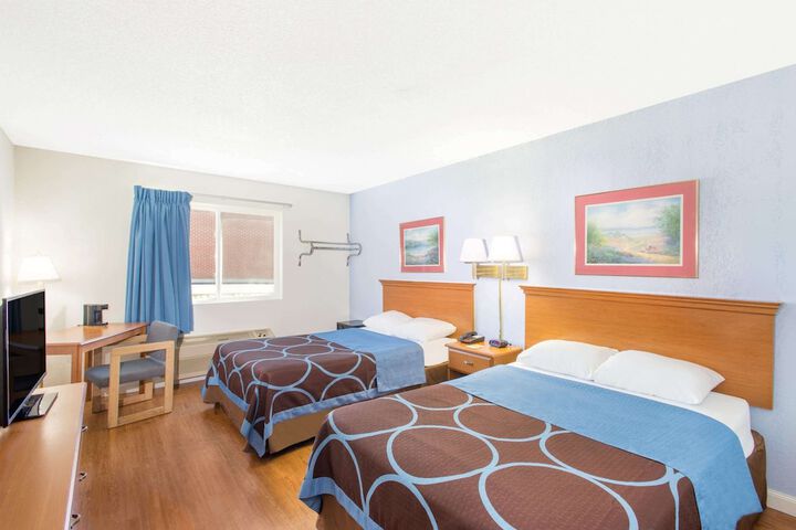 Room 6 of 31