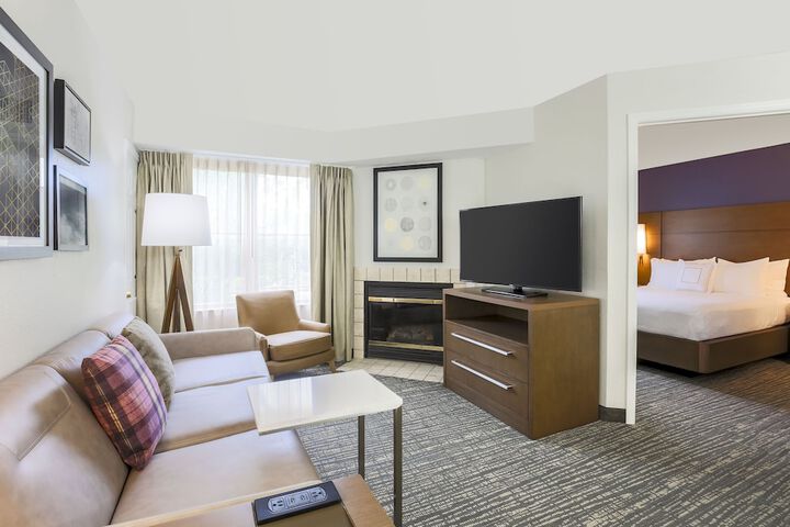 Room 22 of 28