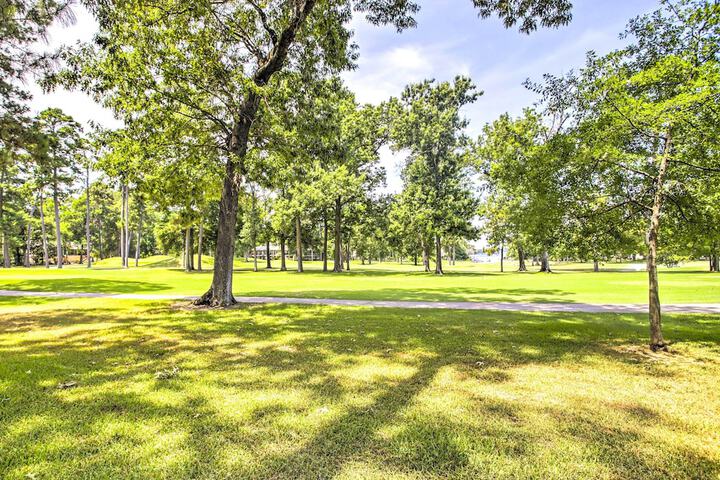 Walden Golf Course Condo Near Lake Conroe!