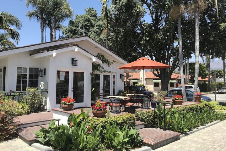 Hotel 5 of 81