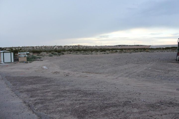 Property Grounds 33 of 37