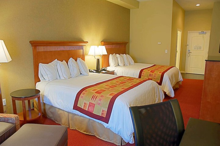 Room 5 of 28