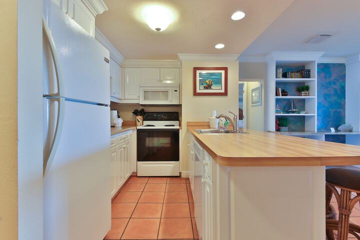 Tortuga Inn Beach Resort