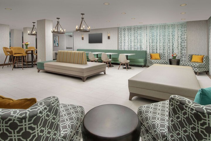 Hotel Interior 12 of 39