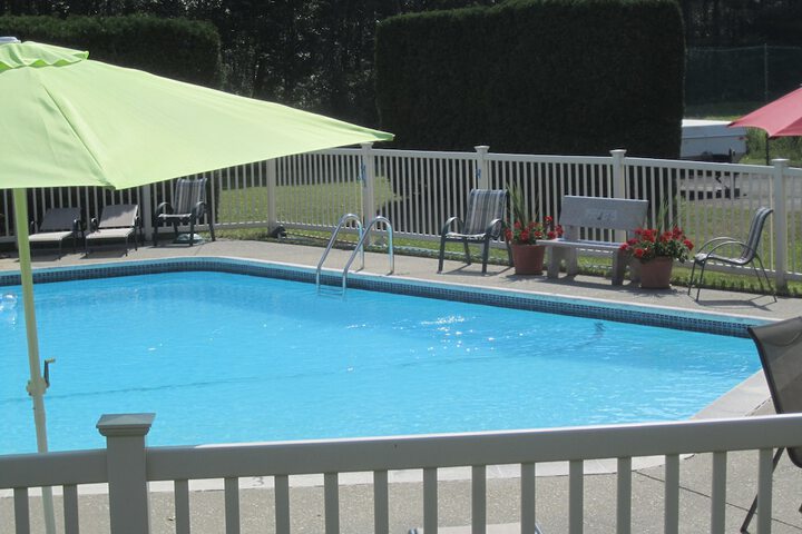 Pool 20 of 50