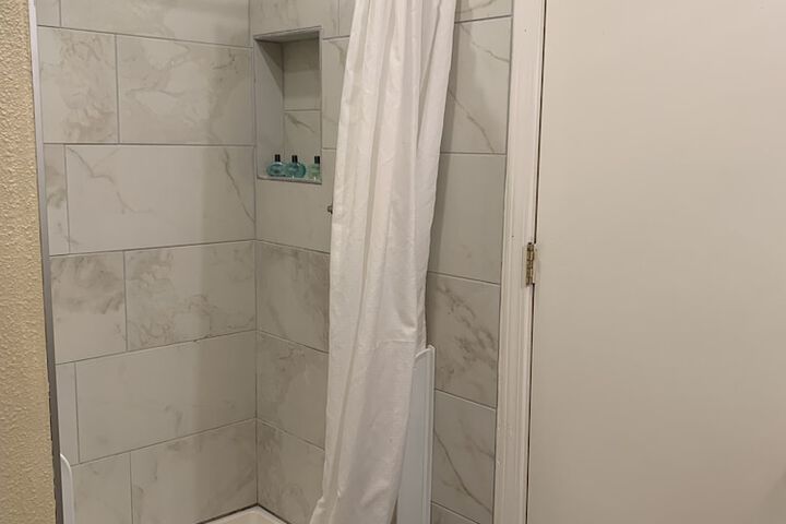 Room 17 of 92