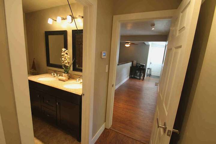 Room 157 of 245