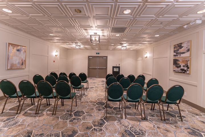 Prestige Vernon Lodge and Conference Centre