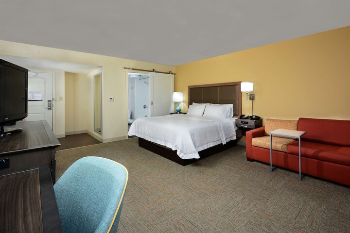 Room 14 of 33