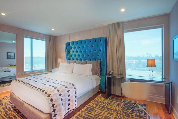 Room 28 of 56