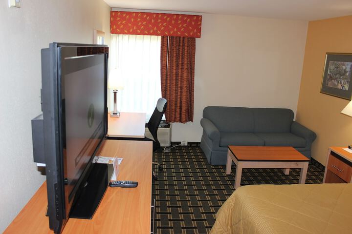 Room 16 of 36