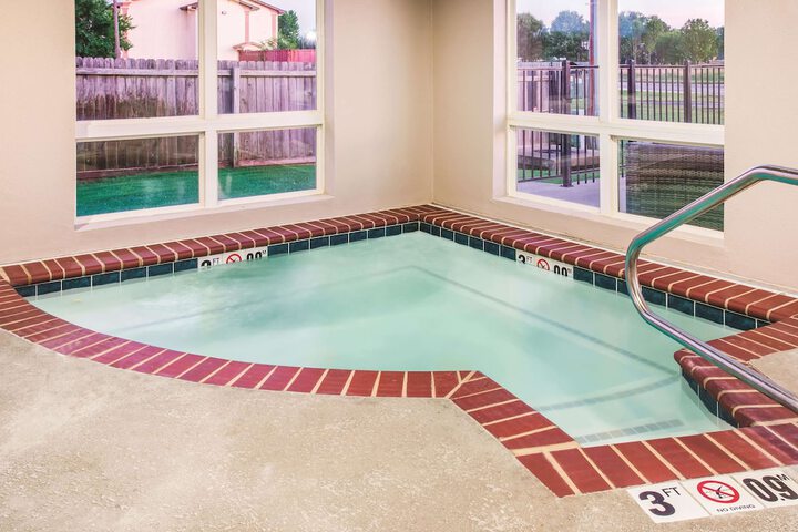 Pool 4 of 31