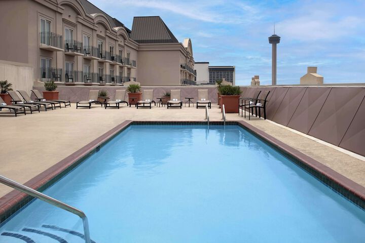 Pool 4 of 41