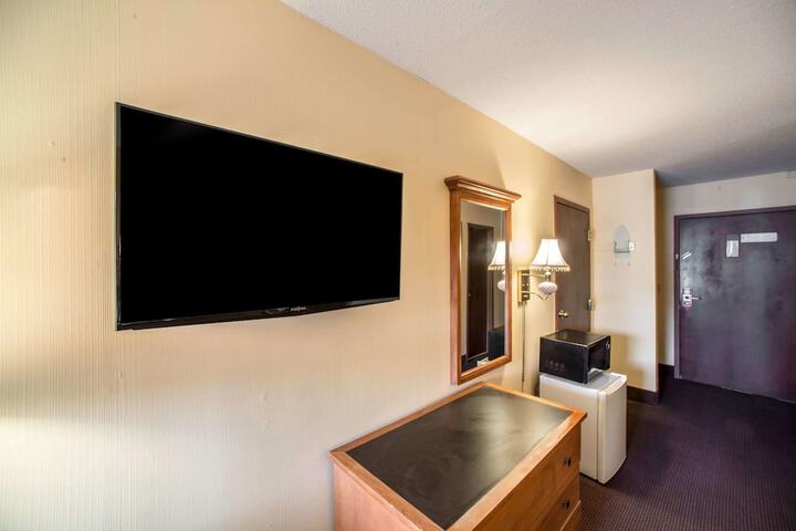 Room 18 of 36