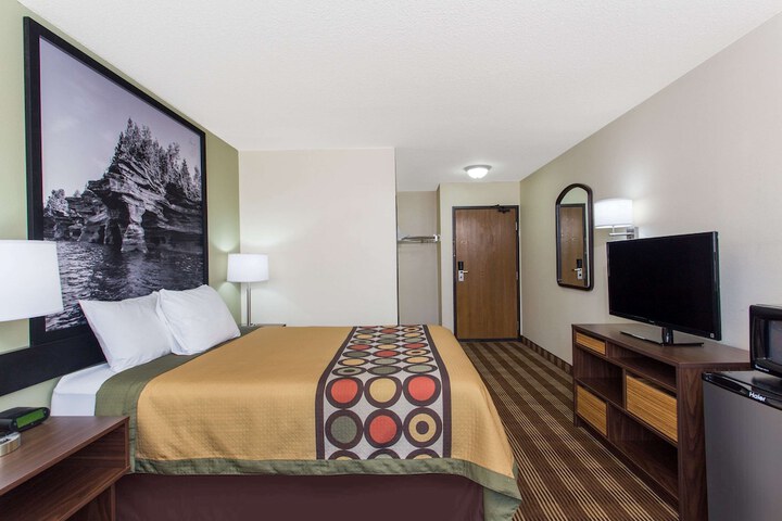 Room 16 of 17