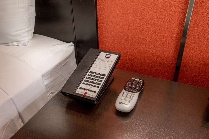 Room 20 of 38