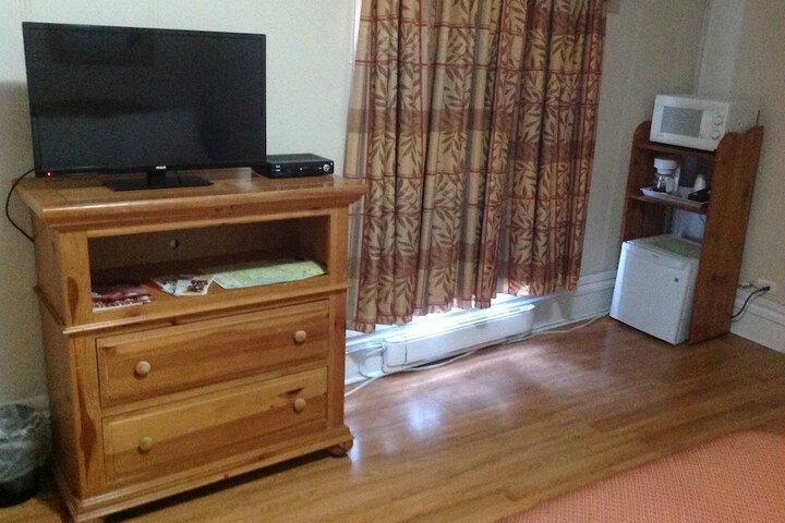 Room 11 of 45