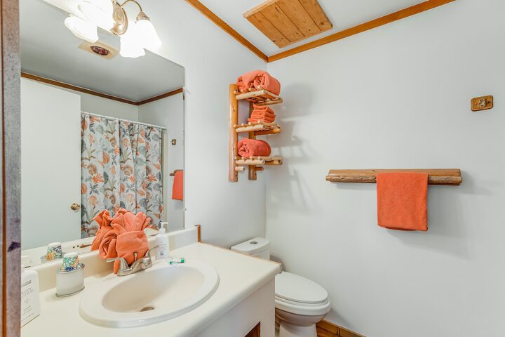 Room 45 of 189