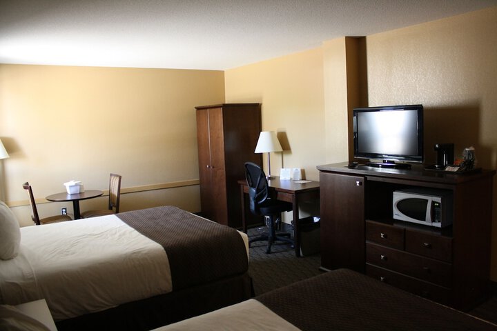 Room 8 of 26