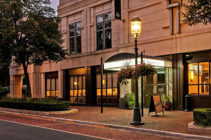 Hotel 6 of 68