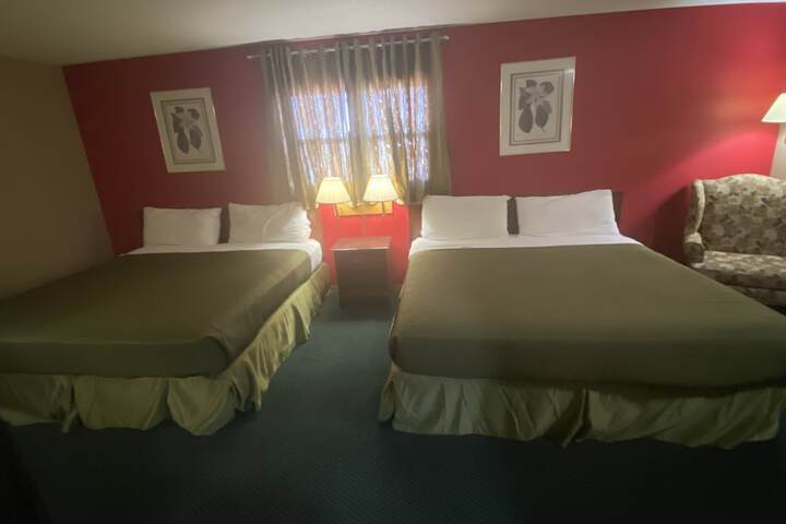 Room 35 of 61