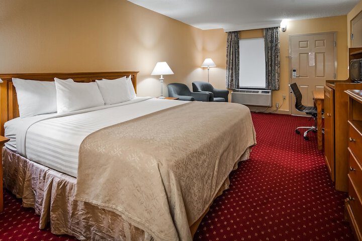 Room 15 of 19