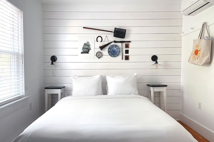 Room 20 of 29