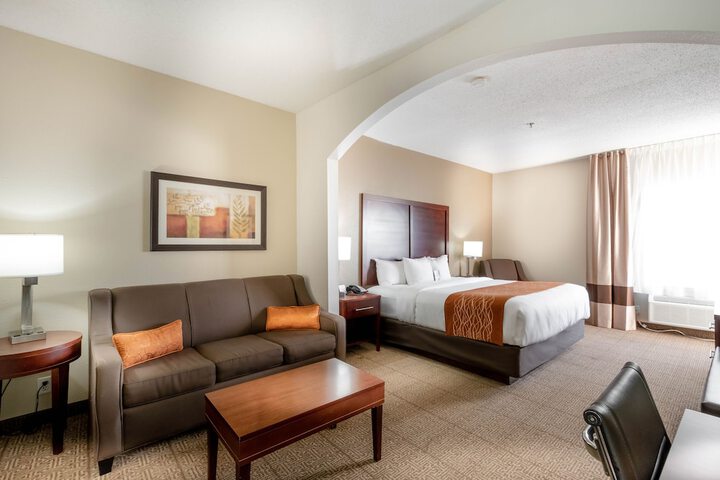 Room 15 of 32