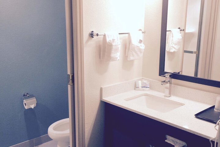 Room 14 of 30