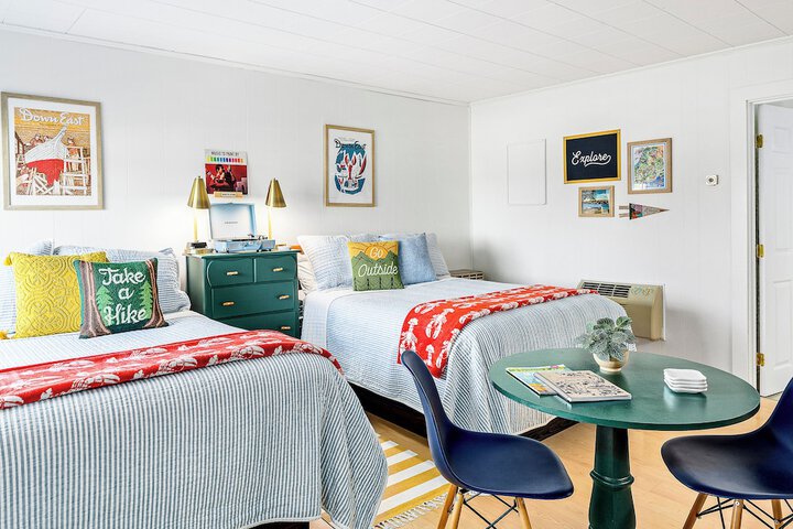 Seascape Motel & Cottages