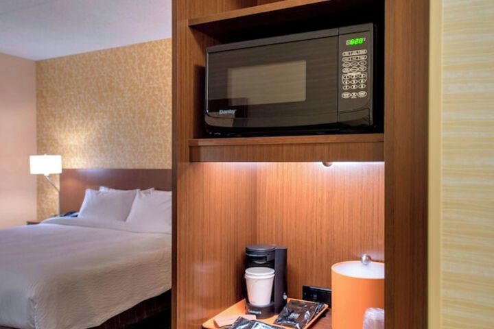 Fairfield Inn and Suites by Marriott Syracuse Carrier Circle