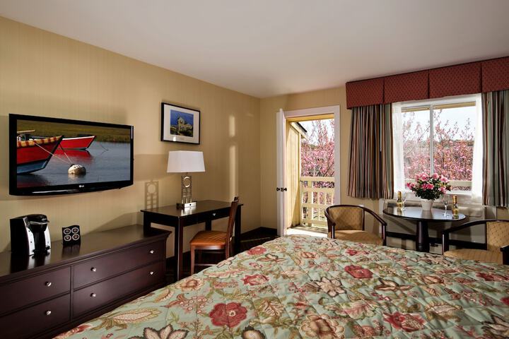 Room 17 of 34