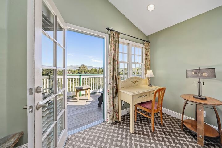 Cambria Pines Lodge